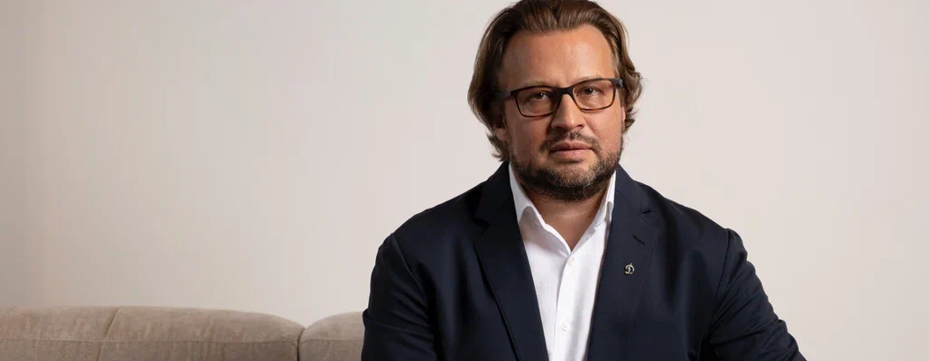Гафин обратился к получившему награду «Джентльмен года» Тюкавину: «Ждем, как ты поднимешь трофей над своей головой»