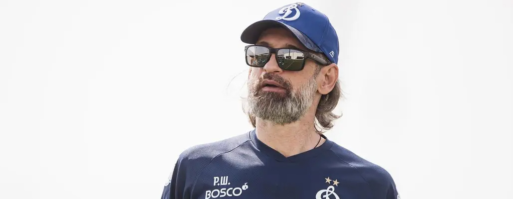 Роман Шаронов: «Стараюсь помогать игрокам своим опытом и знаниями»