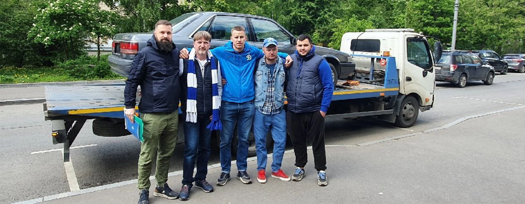 Болельщики "Динамо" выкупили машину, принадлежавшую Льву Яшину