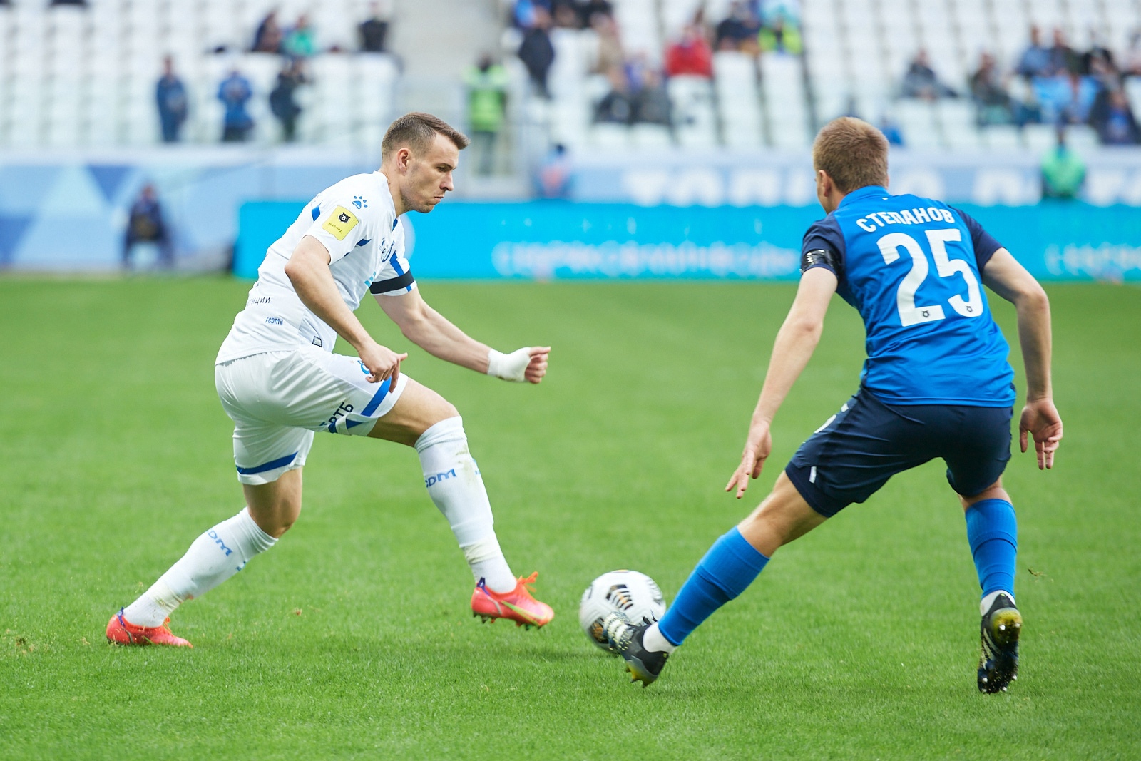 парадное поло московского динамо по футболу 2010 год. Fcdin неофициальный сайт фк. Fcdin неофициальный сайт фк. Fcdin неофициальный сайт фк. фк динамо москва 2016.