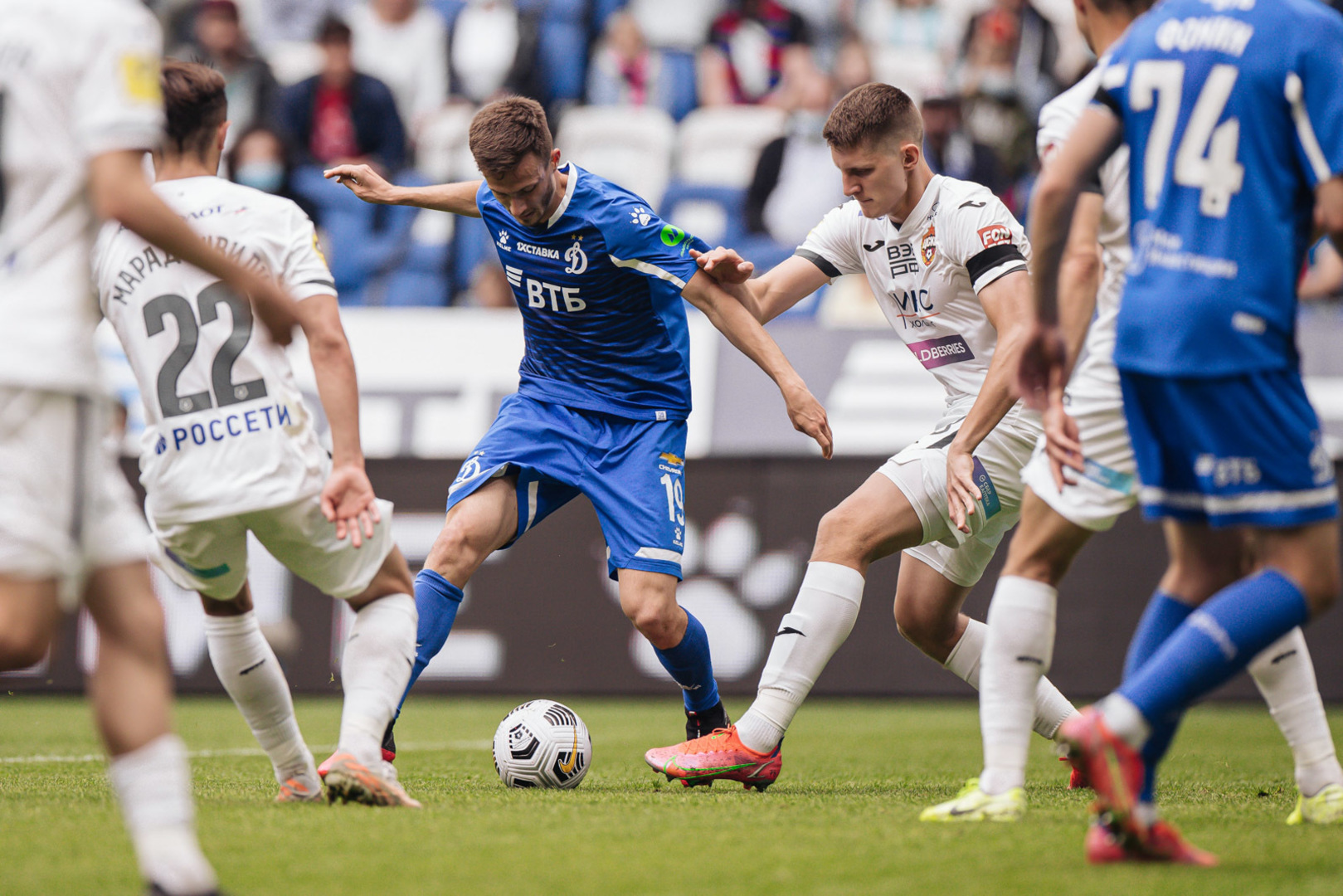 соперничество футбольных клубов «ливерпуль» и «манчестер юнайтед». арсенал ливерпуль 4 4. эриксен манчестер юнайтед. манчестер юнайтед 2023 англая. 04.