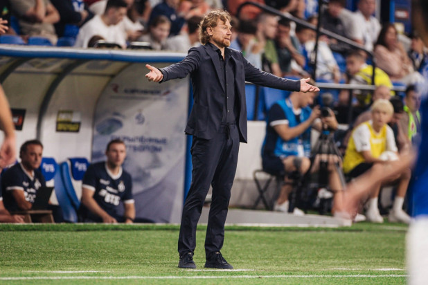 «Динамо» заваливает сезон. Что делать клубу и Карпину?