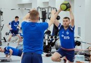 Тренировки в тренажерном зале