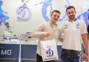 Торжественное открытие фирменного магазина